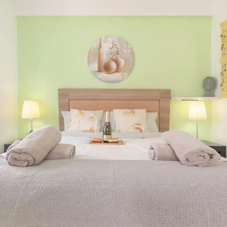 Oldtown L-ll Apartment