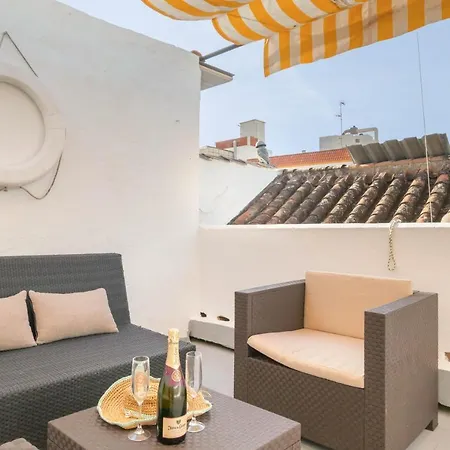 Oldtown L-ll Apartment